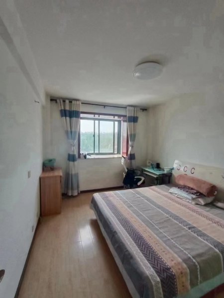 二中附近悅欣鼎園小區(qū)房屋出租