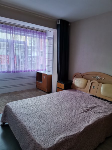 繽紛上街附近的一樓出租，家具家電齊全