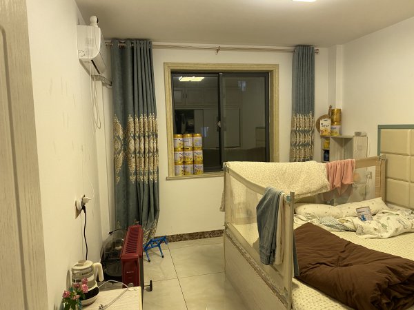 海泰莊園一期電梯小高層6樓出售