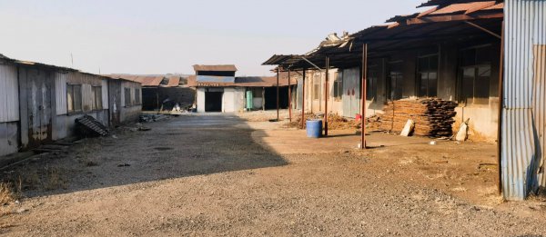 龍山辦泊子村北工業(yè)園廠房帶250千瓦變壓器