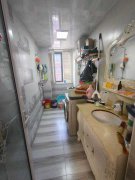 良源名居封閉小區(qū)多層頂加閣85.33平僅售57萬