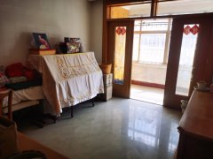抱山街16號三單元一樓西