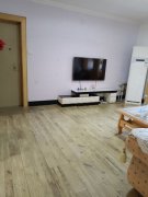 住人一樓，三室兩廳，地暖天然氣